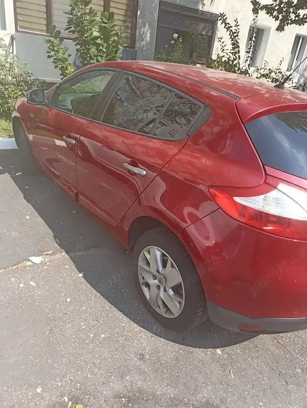 Utilizat 2011 Renault Mégane III Hatchback | 4.800 EUR (Preț OK) - Imagine 1/4