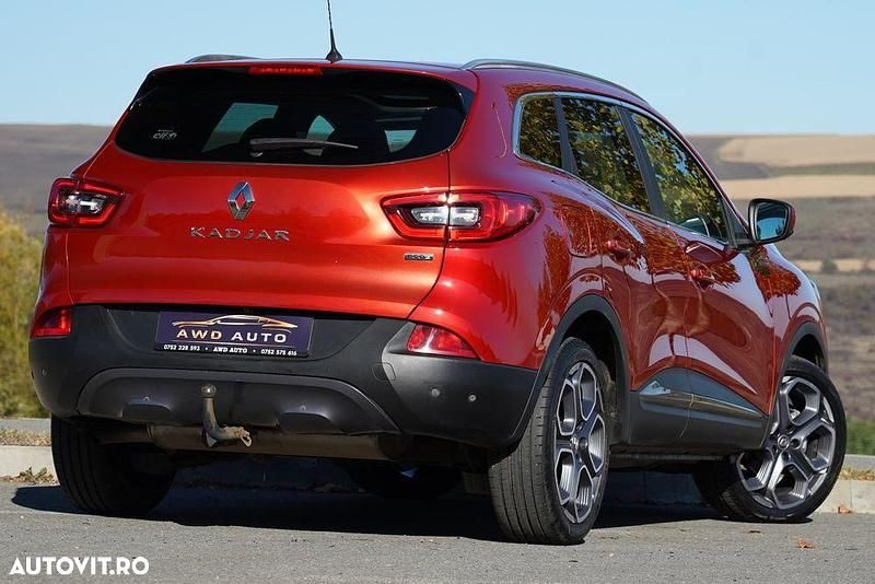 Second-hand Renault Kadjar Intens 110 CP (80 kW) 2016 Culoarerosu SUV