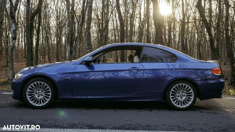 Second-hand BMW 325 218 CP (160 kW) 2007 Culoarealbastru Coupe