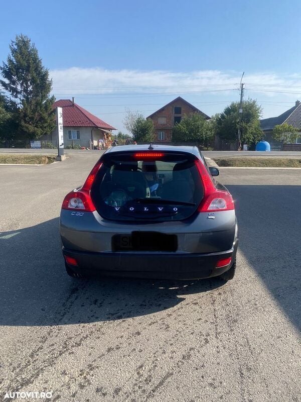 Gri Utilizat 2009 Volvo C30 Hatchback | 3.100 EUR - Imagine 1/4