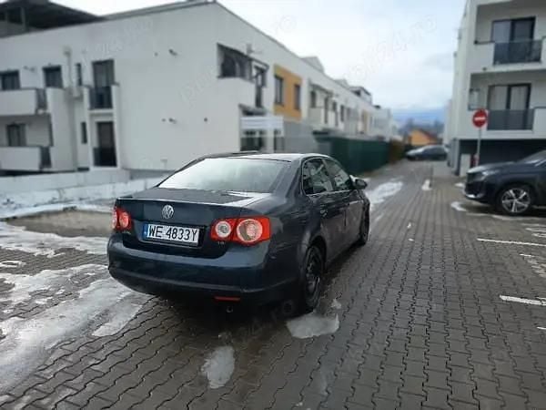 Second-hand VW Jetta 105 CP (77 kW) 2007 Berlinǎ