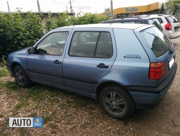 Second-hand VW Golf III 55 CP (40 kW) 1993 Albastru Break