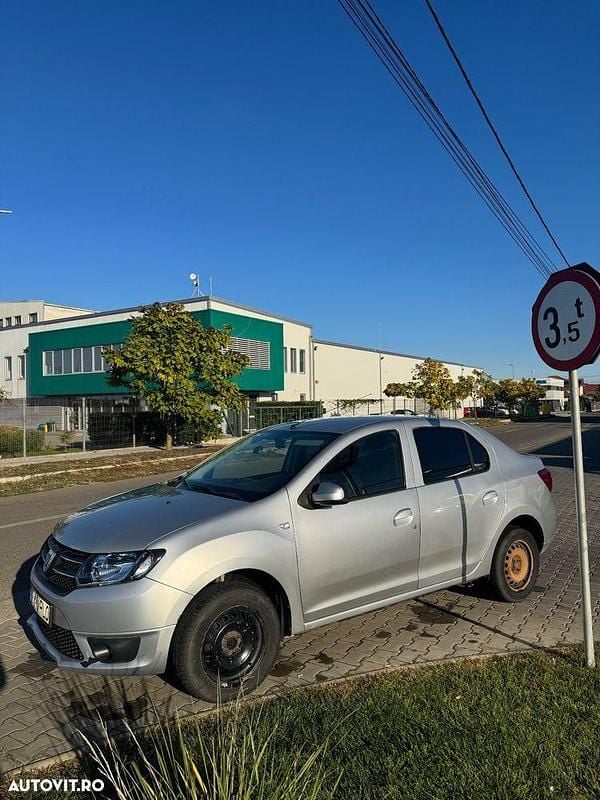 Second-hand Dacia Logan 75 CP (55 kW) 2016 Culoareargint Berlinǎ