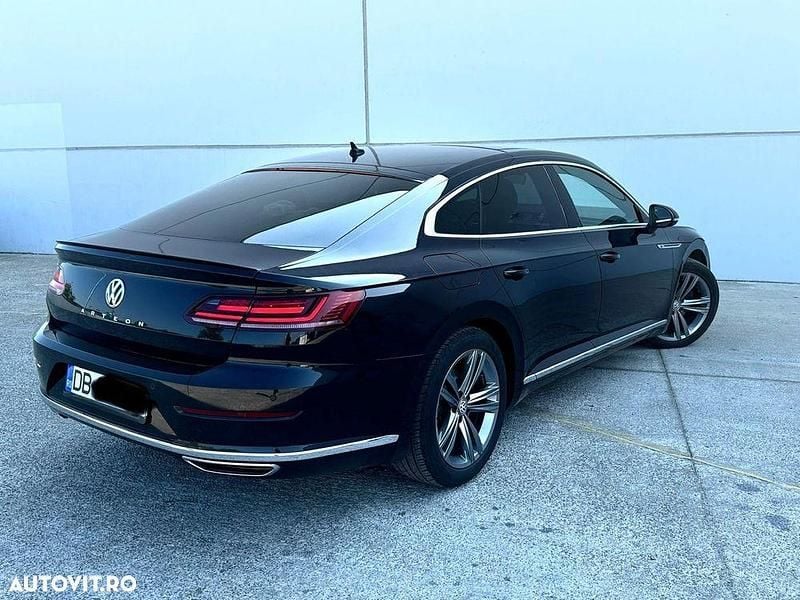 Second-hand VW Arteon R-line 150 CP (110 kW) 2018 Culoarenegru Berlinǎ