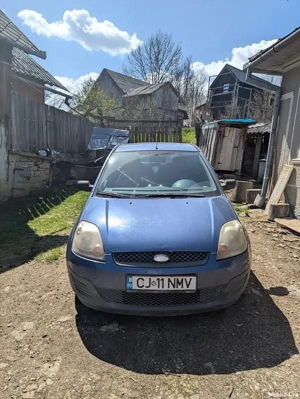 Utilizat 2006 Ford Fiesta Hatchback | 1.500 EUR (Preț bun) - Imagine 1/4