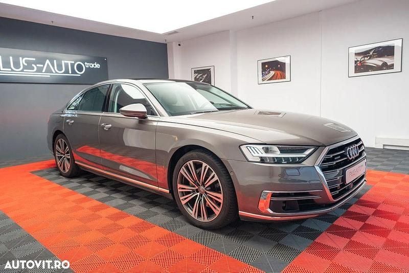 Culoarebej Second-hand 2018 Audi A8 Business Berlinǎ | 30.900 EUR (Preț bun) - Imagine 1/4