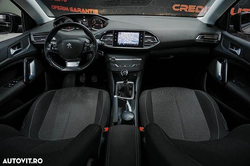 Second-hand Peugeot 308 Style 110 CP (80 kW) 2019 Culoarenegru Break