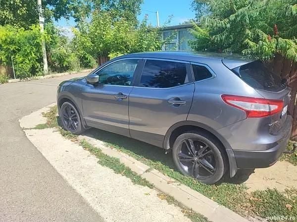 Utilizat 2015 Nissan Qashqai SUV | 10.400 EUR (Preț bun) - Imagine 1/4