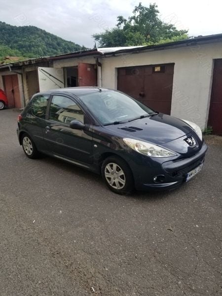 Utilizat 2010 Peugeot 206 Coupe | 1.390 EUR - Imagine 1/4