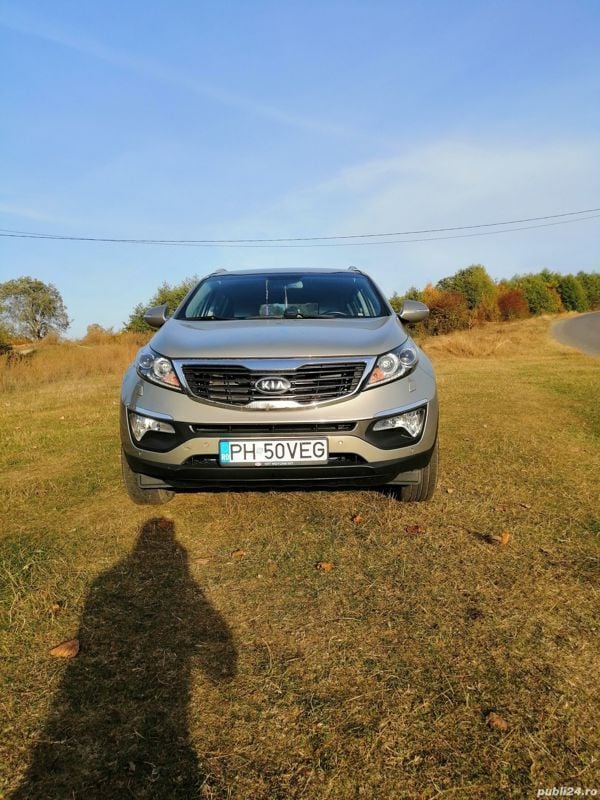 Gri Utilizat 2012 Kia Sportage 2 SUV | 13.000 EUR - Imagine 1/4
