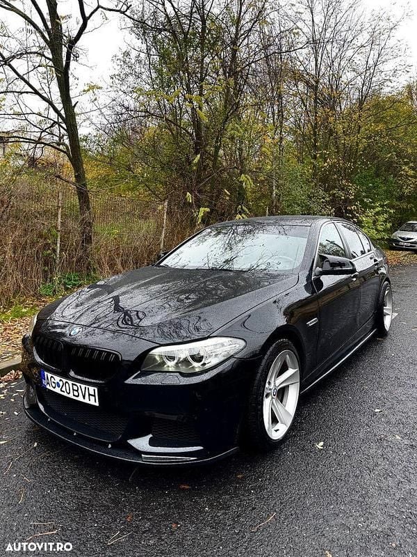 Culoarenegru Utilizat 2014 BMW 520 Comfort Edition Berlinǎ | 14.300 EUR (Preț OK) - Imagine 1/4