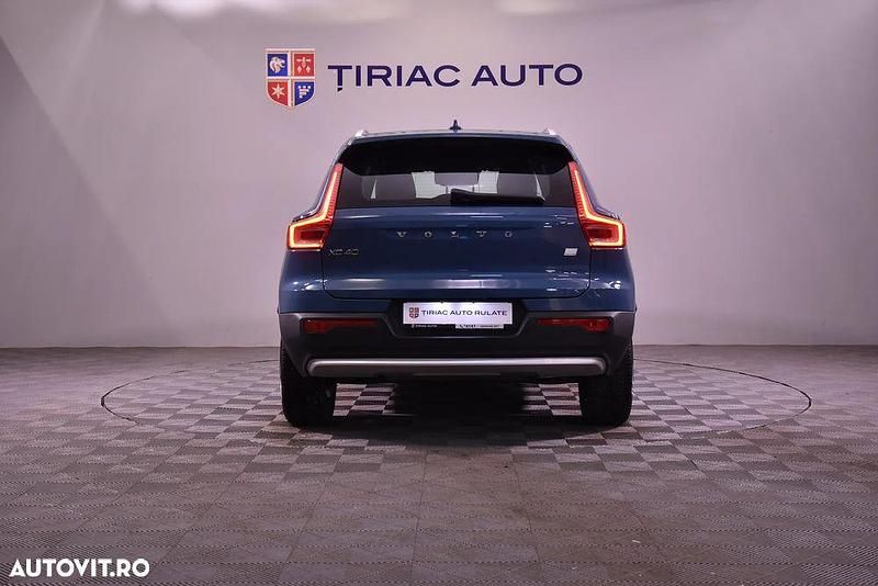 Second-hand Volvo XC40 211 CP (155 kW) 2022 Culoarealbastru SUV