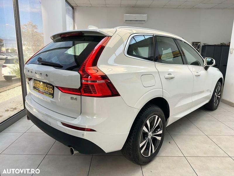 Second-hand Volvo XC60 Momentum 197 CP (144 kW) 2021 Culoarealb SUV