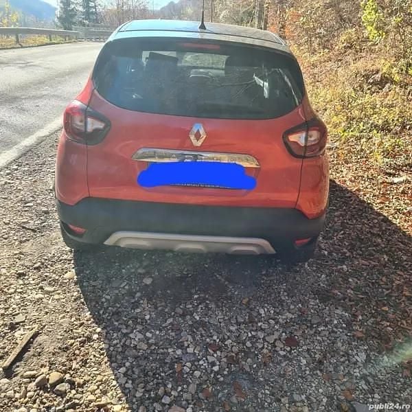 Rosu Utilizat 2019 Renault Captur SUV | 12.500 EUR (Preț OK) - Imagine 1/4