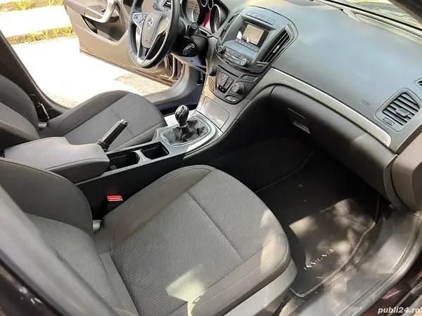 Second-hand Opel Insignia Cosmo 136 CP (100 kW) 2015 Visiniu Berlinǎ