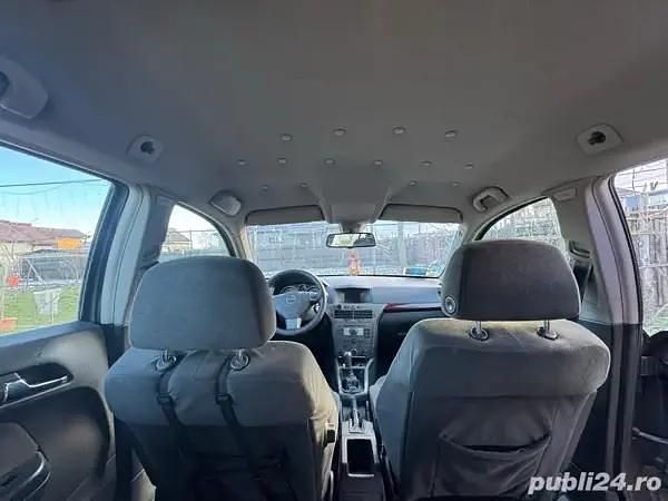 Second-hand Opel Astra 100 CP (73 kW) 2005 Gri