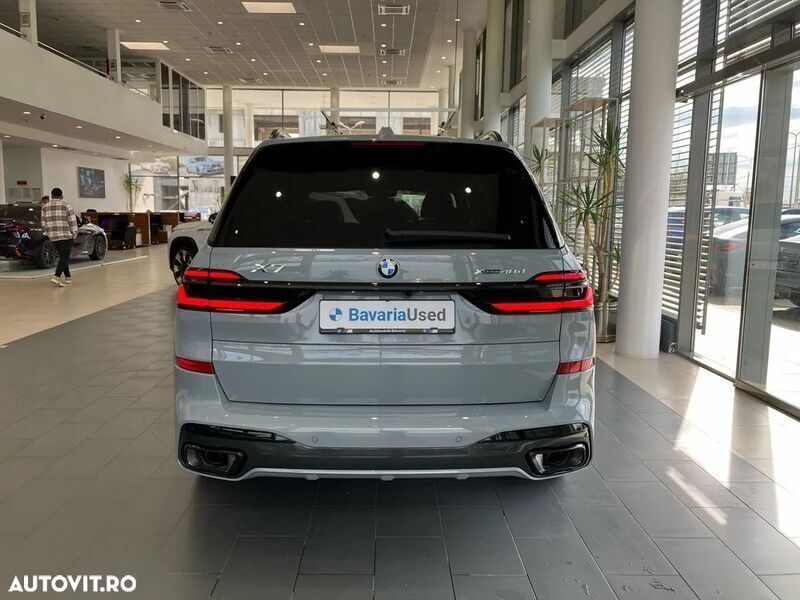 Second-hand BMW X7 Comfort Edition 340 CP (250 kW) 2024 Gri SUV