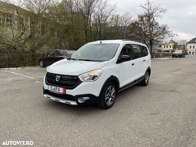 Alb Utilizat 2020 Dacia Lodgy Stepway Monovolum | 8.490 EUR (Preț OK) - Imagine 1/4