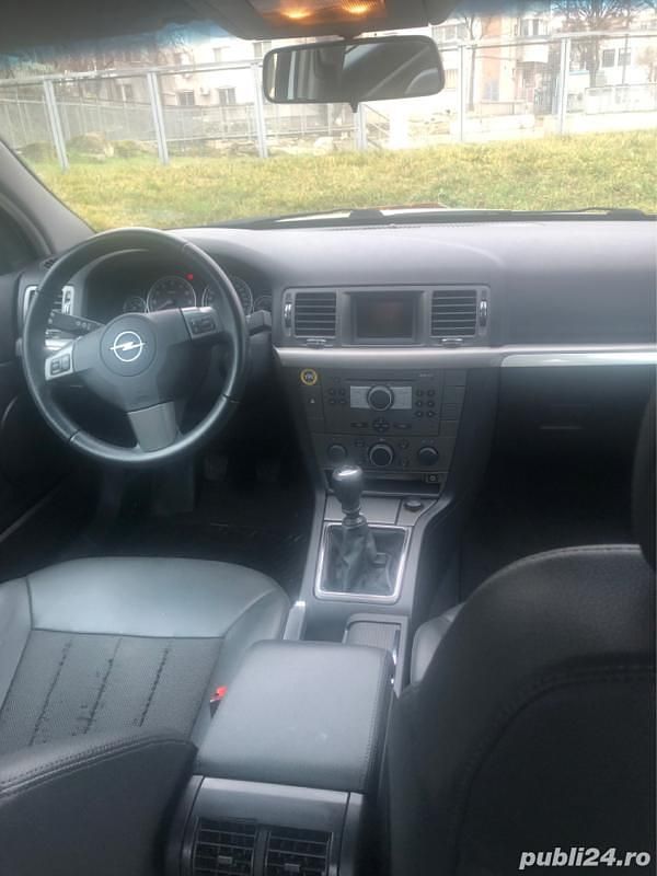 Second-hand Opel Vectra 76 CP (55 kW) 2007 Gri Berlinǎ