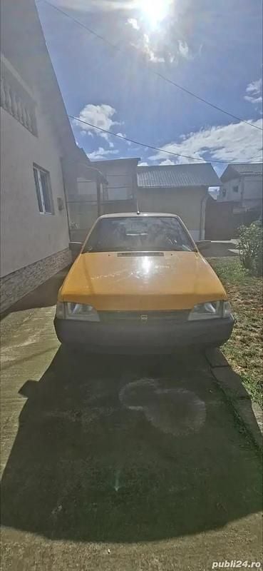 Utilizat 2003 Dacia SupeRNova Hatchback | 1.000 EUR - Imagine 1/4