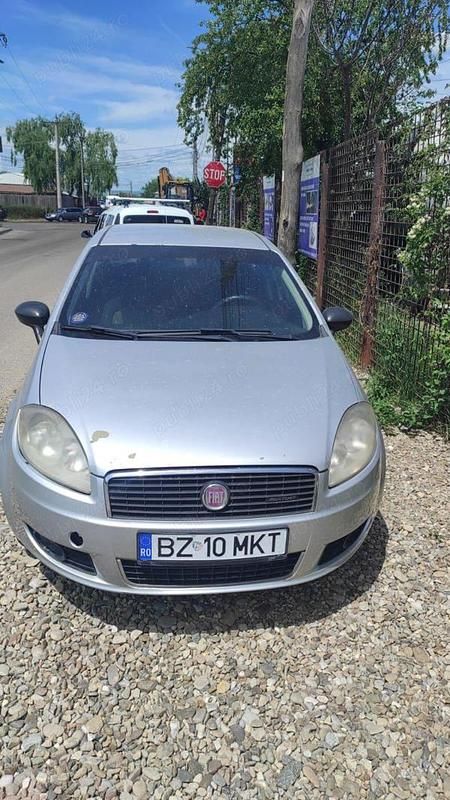 Gri Utilizat 2008 Fiat Linea Berlinǎ | 7.500 EUR - Imagine 1/4