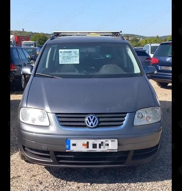 Utilizat 2006 VW Touran Monovolum | 2.700 EUR (Preț OK) - Imagine 1/4
