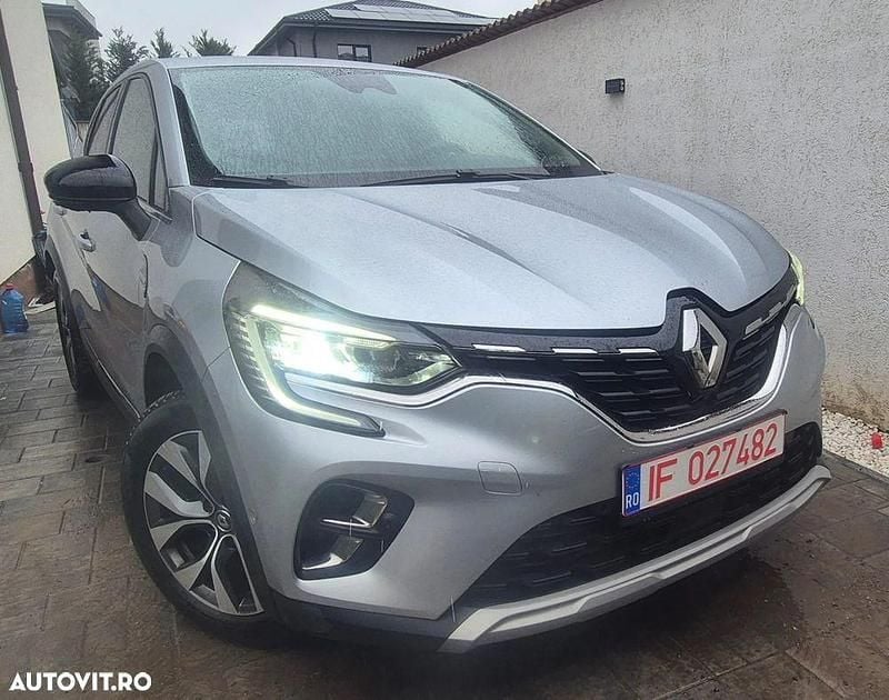 Second-hand Renault Captur Intens 100 CP (73 kW) 2021 Culoareargint SUV