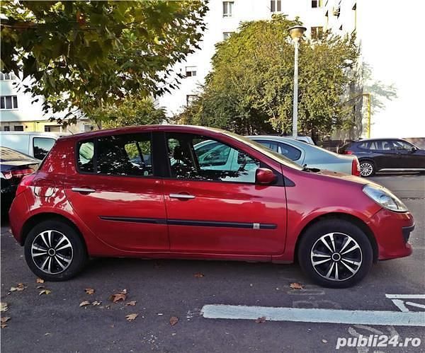 Utilizat 2008 Renault Clio II Hatchback | 3.500 EUR (Scump) - Imagine 1/4