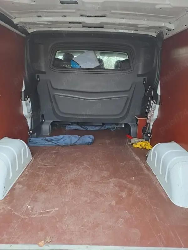 Second-hand Opel Vivaro 120 CP (88 kW) 2017 Monovolum