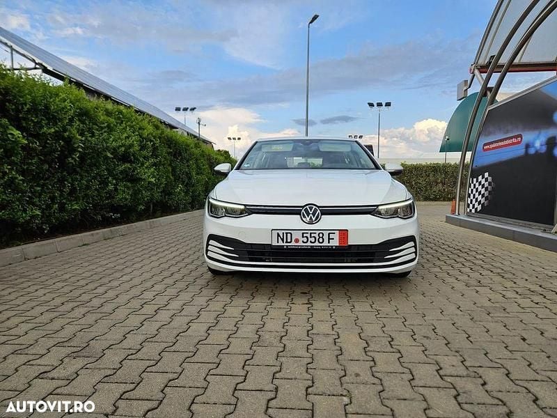 Culoarealb Utilizat 2022 VW Golf VIII Life Hatchback | 19.990 EUR (Preț OK) - Imagine 1/4