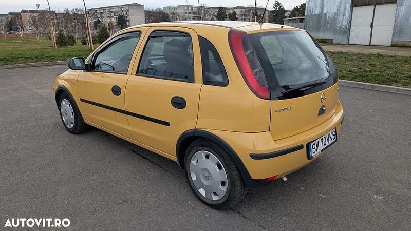 Second-hand Opel Corsa Enjoy 80 CP (58 kW) 2006 Culoaregalbeuriu Hatchback