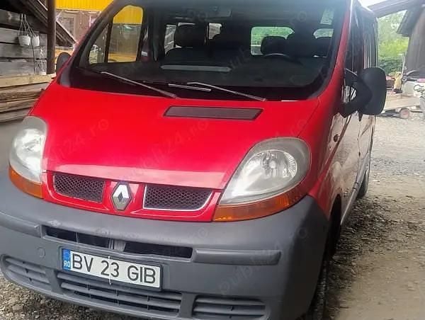Rosu Utilizat 2002 Renault Trafic Monovolum | 5.000 EUR - Imagine 1/4