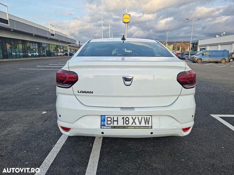 Second-hand Dacia Logan 91 CP (66 kW) 2022 Culoarealb Berlinǎ