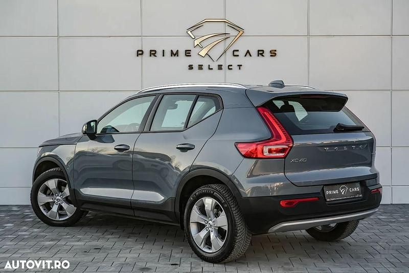 Second-hand Volvo XC40 Momentum 163 CP (119 kW) 2020 Gri SUV