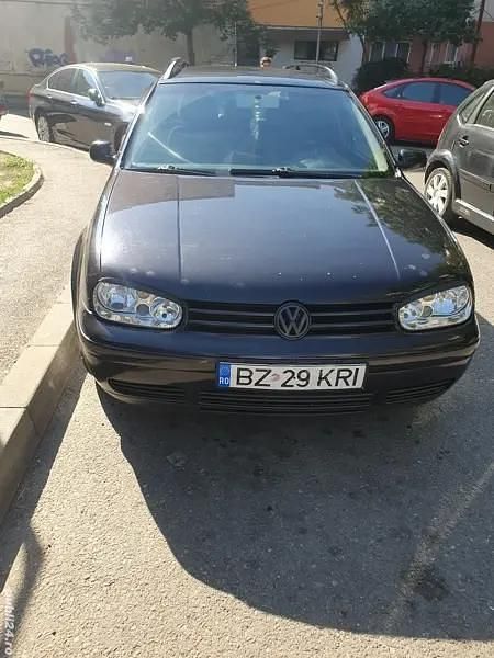 Second-hand VW Golf IV Pacific 101 CP (74 kW) 2004 Negru Berlinǎ