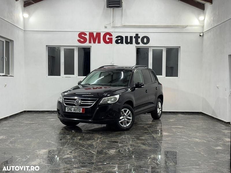 Culoarenegru Utilizat 2011 VW Tiguan Exclusive SUV | 6.200 EUR (Super Preț) - Imagine 1/4