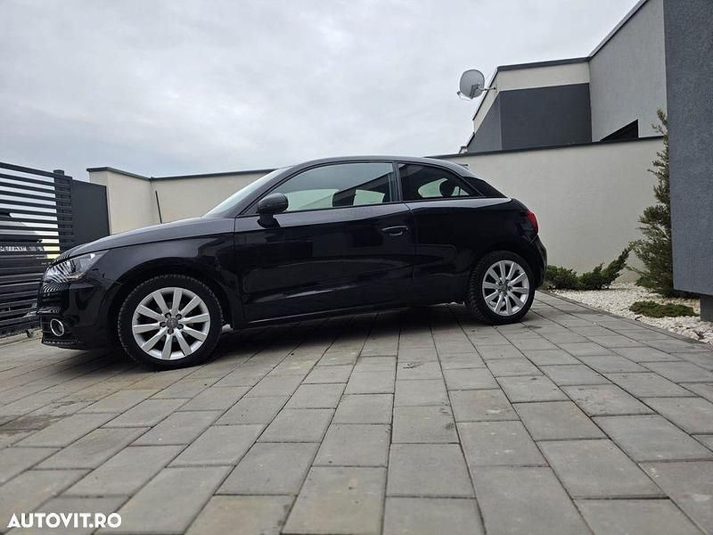 Second-hand Audi A1 Ambition 105 CP (77 kW) 2014 Culoarenegru Hatchback