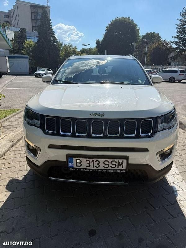 Culoarealb Utilizat 2018 Jeep Compass Limited SUV | 13.800 EUR (Super Preț) - Imagine 1/4