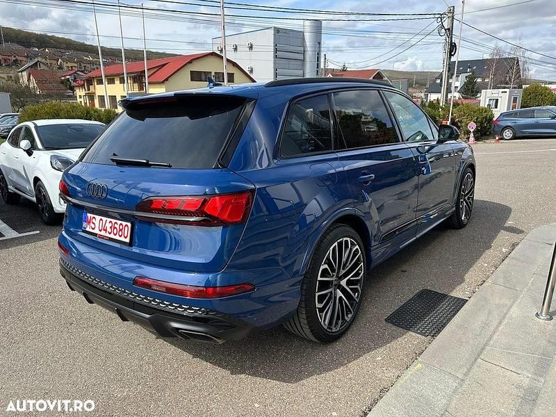 Second-hand Audi Q7 S-Line 285 CP (209 kW) 2024 Albastru SUV