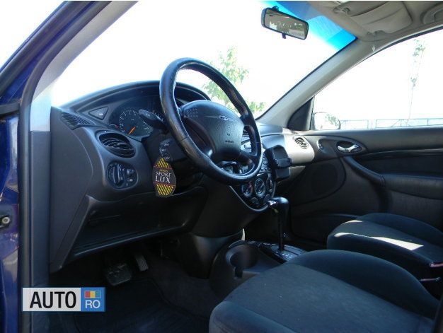 Second-hand Ford Focus Ghia 101 CP (74 kW) 2001 Albastru Break