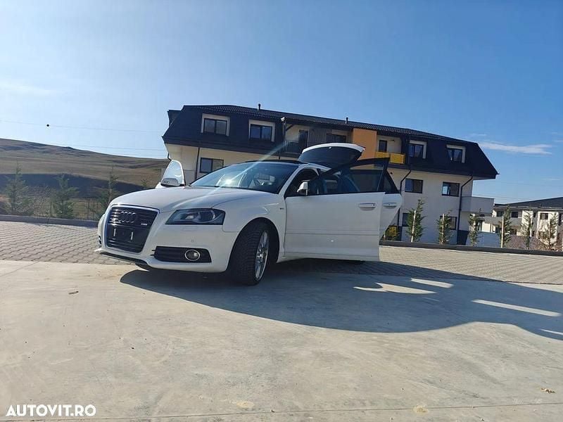 Culoarealb Utilizat 2012 Audi A3 Sportback S-Line Hatchback | 6.200 EUR (Preț bun) - Imagine 1/4