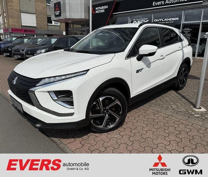 Utilizat 2022 Mitsubishi Eclipse Cross Basis SUV | 18.588 EUR (Super Preț) - Imagine 1/1
