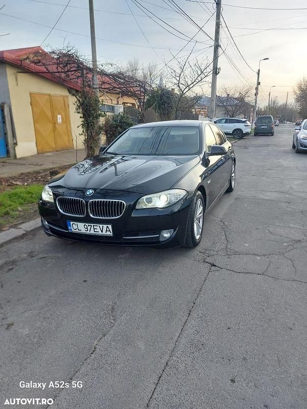 Culoarenegru Second-hand 2013 BMW 525 Hatchback | 10.800 EUR (Preț OK) - Imagine 1/4