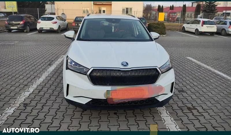 Culoarealb Utilizat 2022 Skoda Enyaq iV SUV | 24.000 EUR (Super Preț) - Imagine 1/4