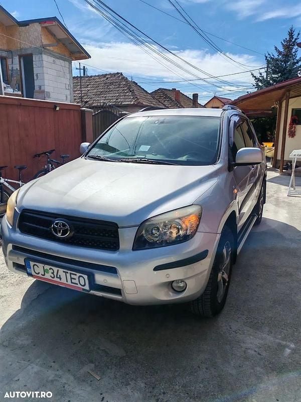 Culoaregri Utilizat 2007 Toyota RAV4 SUV | 3.600 EUR (Preț OK) - Imagine 1/4