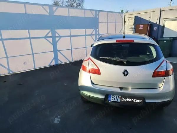 Utilizat 2010 Renault Mégane III Hatchback | 2.500 EUR (Preț OK) - Imagine 1/4