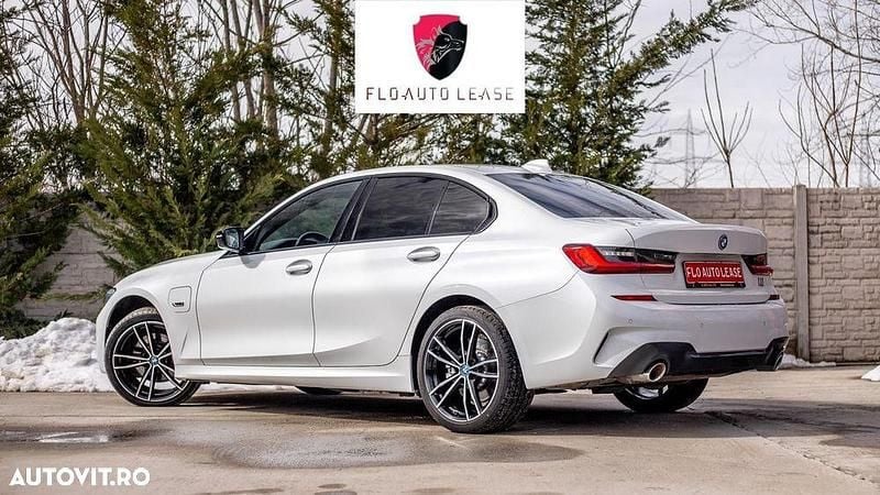 Second-hand BMW 320e Comfort Edition 204 CP (150 kW) 2022 Culoarealb Berlinǎ