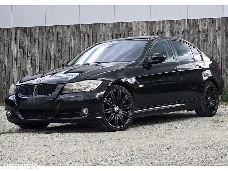 Negru Utilizat 2010 BMW 318 Berlinǎ | 6.300 EUR (Puțin scump) - Imagine 1/4