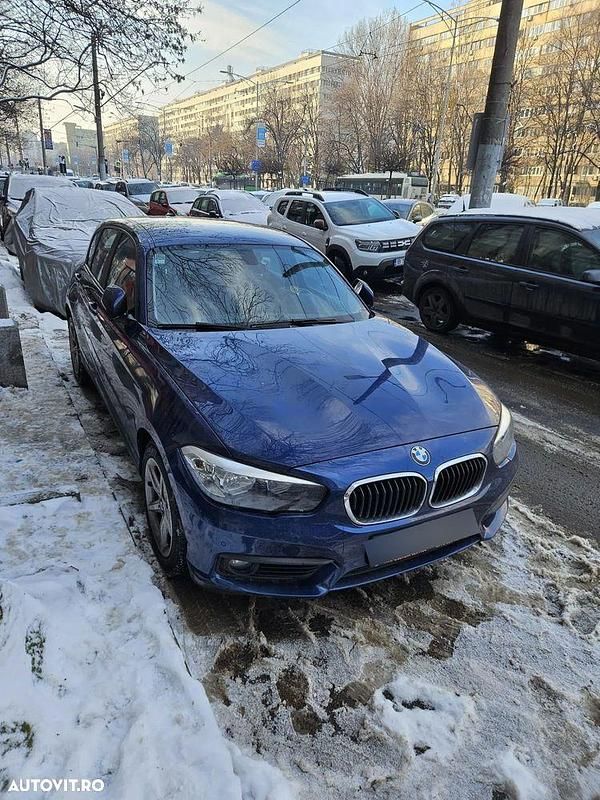 Culoarealbastru Utilizat 2016 BMW 118 Sport Line Hatchback | 6.500 EUR (Super Preț) - Imagine 1/4