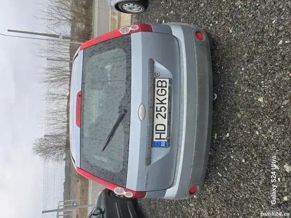 Second-hand Ford Fiesta 65 CP (47 kW) 2006 Albastru Hatchback